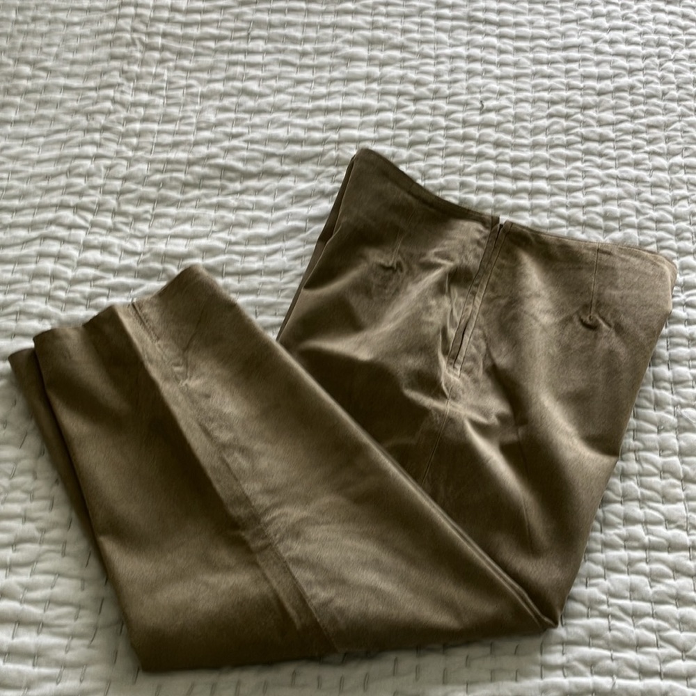 Vintage Danier Olive Green Suede Crop Pants Sz 8- Like New